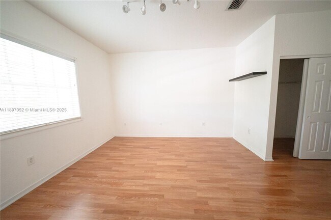 Building Photo - 5670 NW 116th Ave