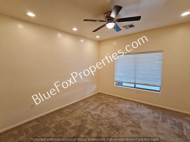 Building Photo - 6621 S De Concini Dr