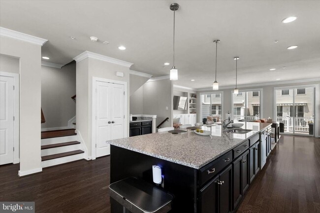 Building Photo - spacious 3-bedroom, 2 full and 2 half bathroom residence