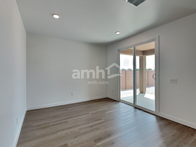Building Photo - 13107 N Honest Endeavor Wy