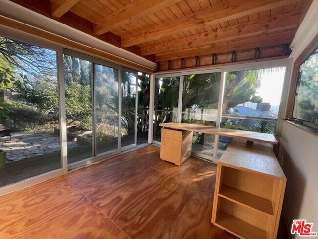 Building Photo - 2345 Kenilworth Ave