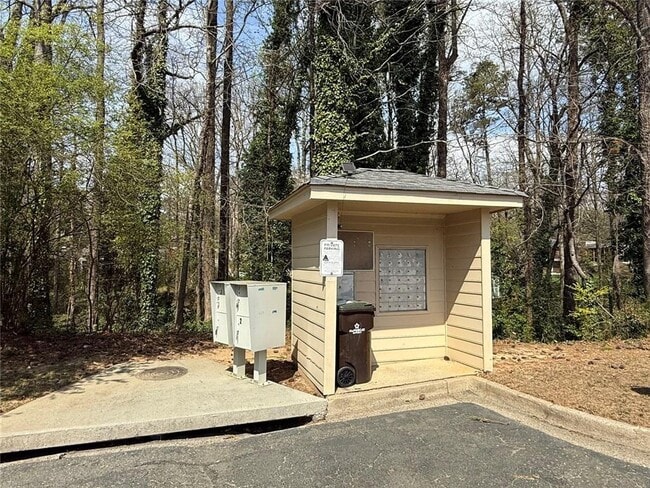 Building Photo - 2926 Webb Bridge Rd