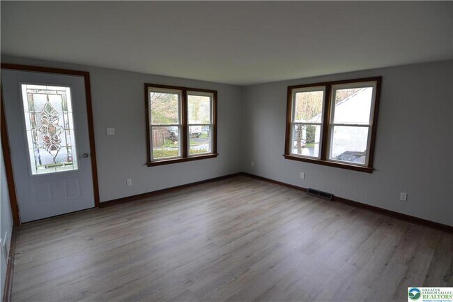 Building Photo - 353 West St