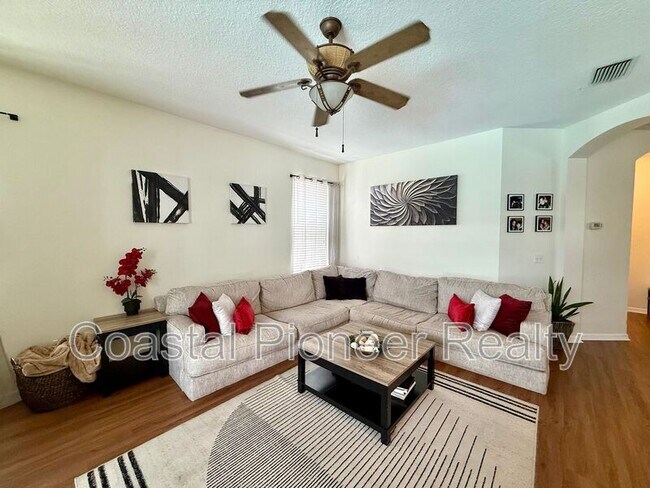Building Photo - 11113 Avery Oaks Dr