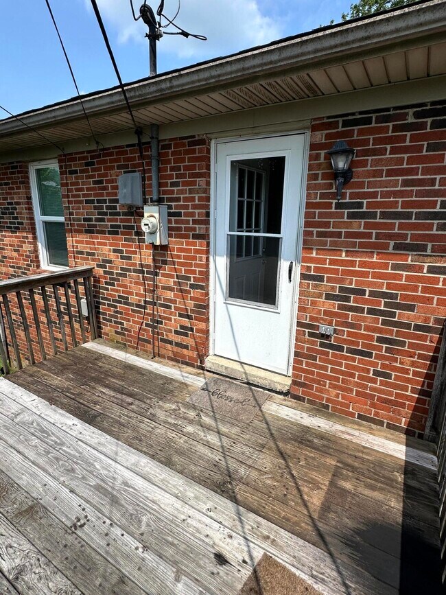 Building Photo - 788 Ridgeview Dr