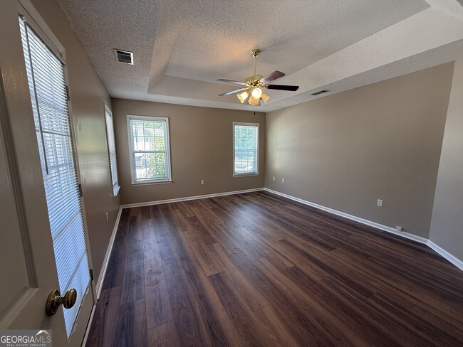 Building Photo - 525 St Andrews Cir
