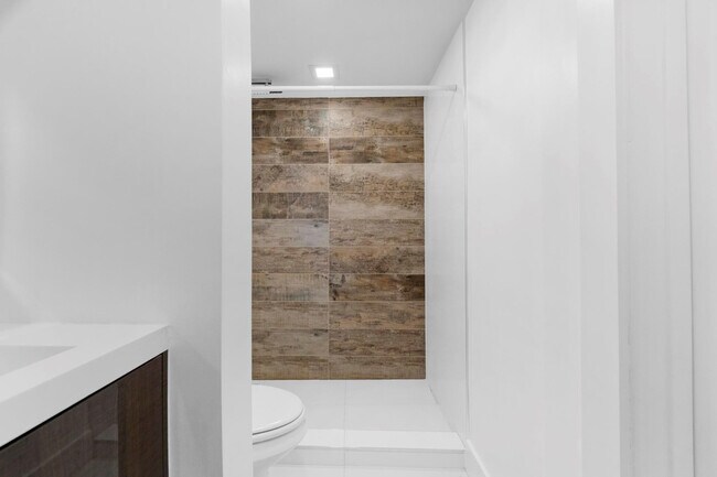 Building Photo - 1439 S Ocean Blvd