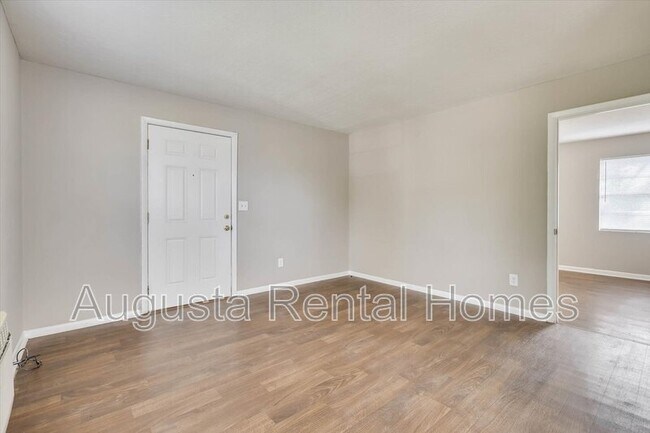 Building Photo - 329 Verdery Dr