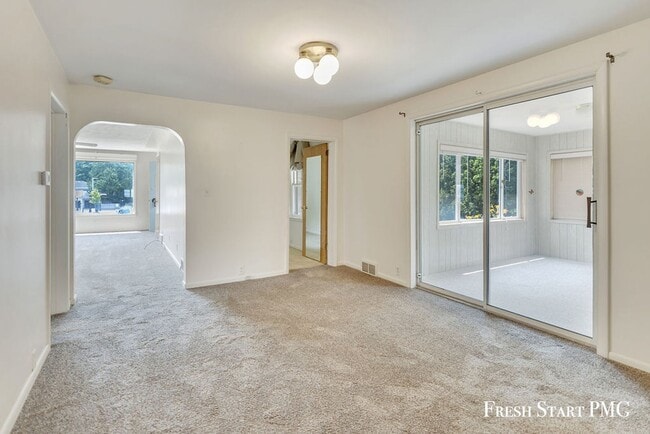 Building Photo - Cozy and Convenient Home for Rent