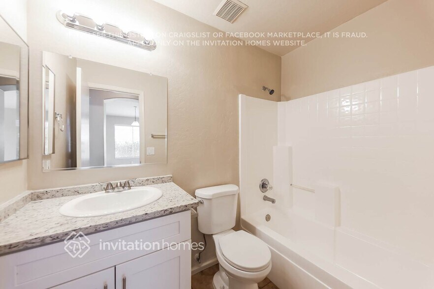 Building Photo - 14807 W Acapulco Ln