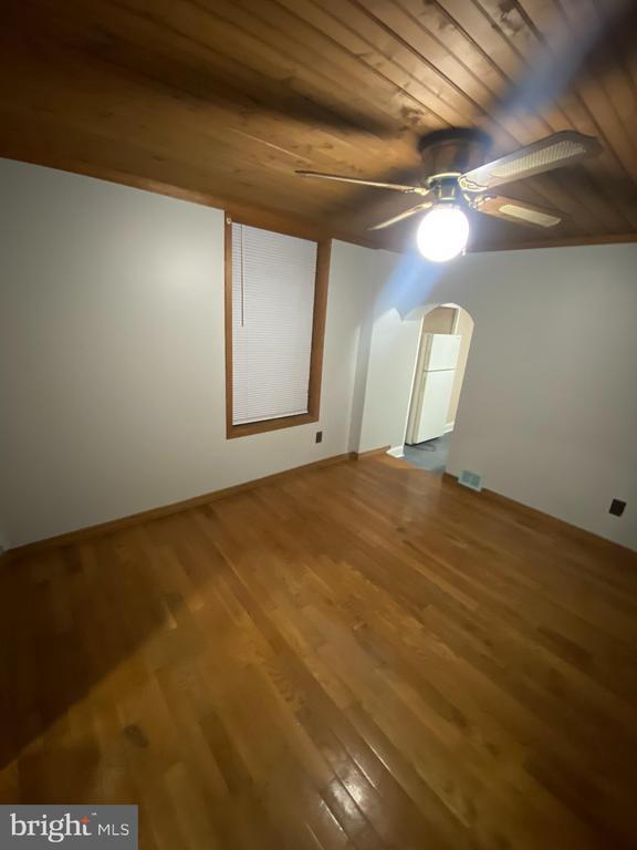 Building Photo - 3164 Cedar St