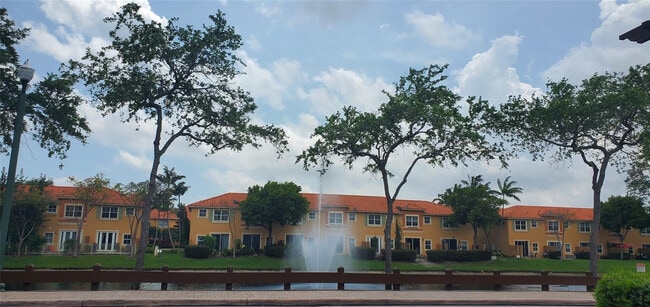 Building Photo - 4915 Tradewinds Ter