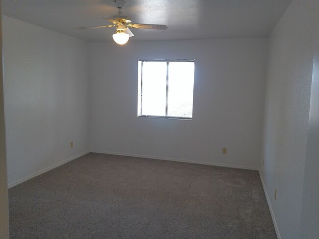 Building Photo - LONG TERM 12 MONTH LEASE