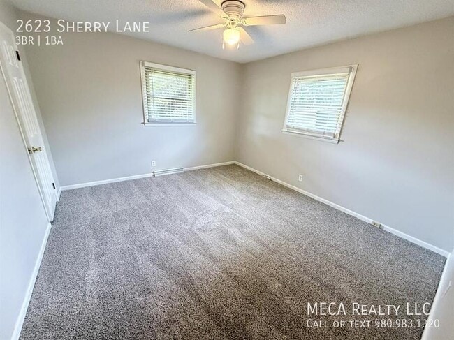 Building Photo - 2623 Sherry Ln