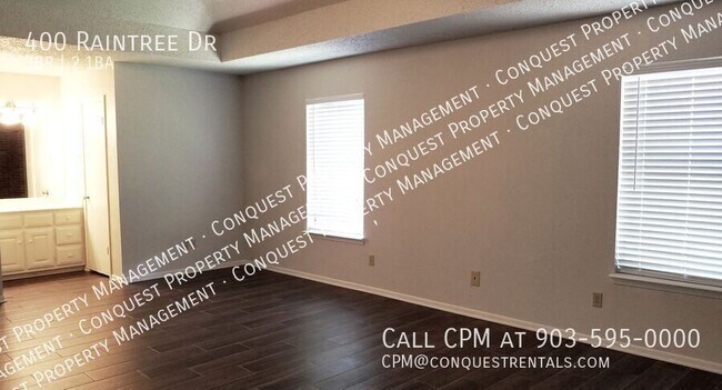 Building Photo - 400 Raintree Dr