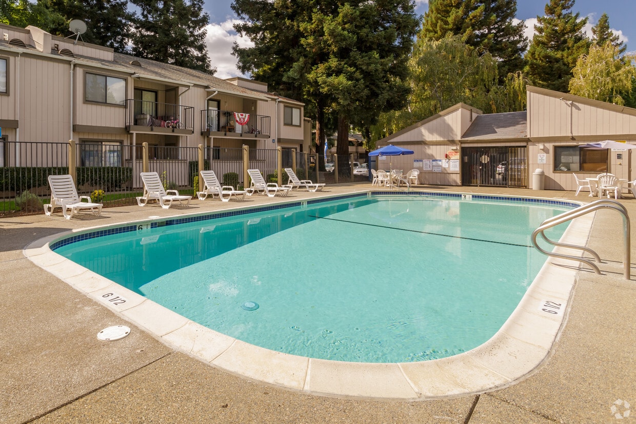 Natomas Village Apartments Sacramento