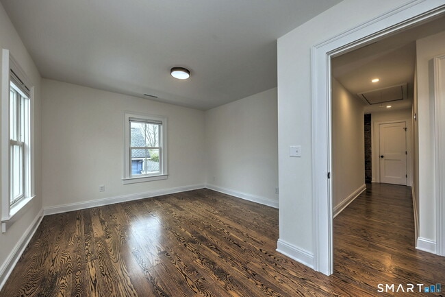 Building Photo - 75 Lafayette St