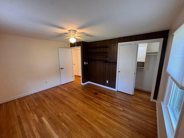 Building Photo - 47 Ashwood Cir