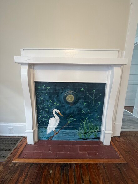 Building Photo - 1904 Perry Ave