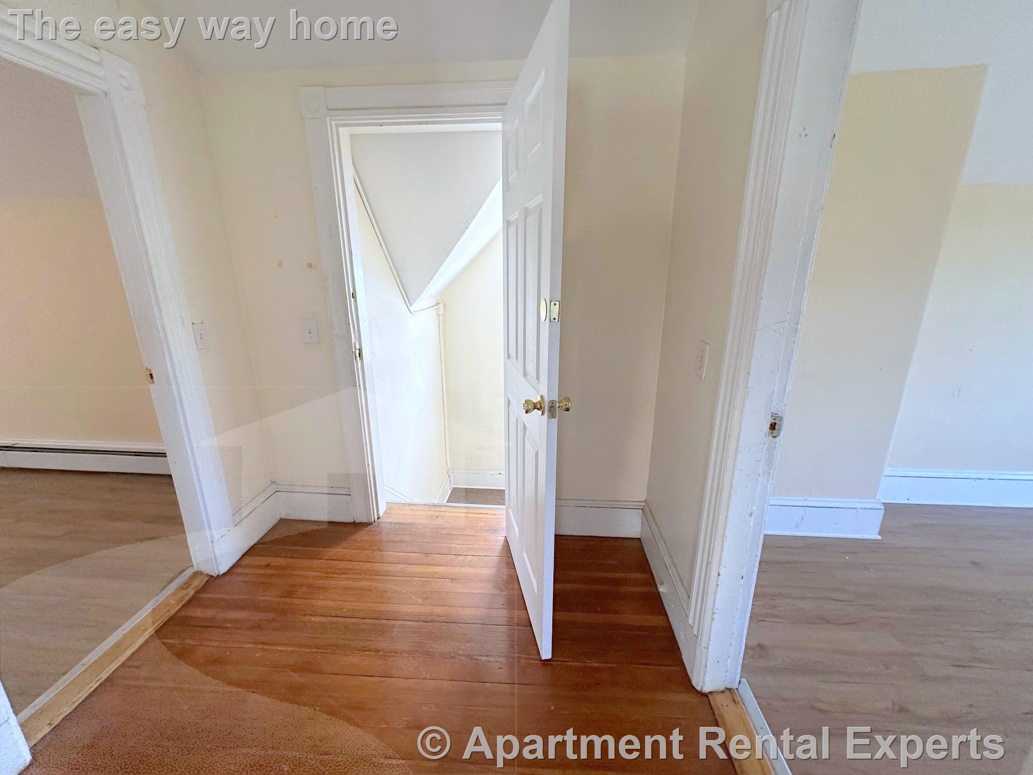 Building Photo - 145 College Ave