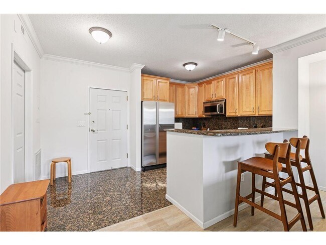 Building Photo - 675 N 1st St