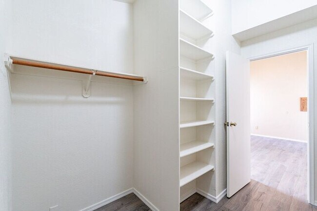 Building Photo - Bright, Spacious & Ready to Welcome You Ho...