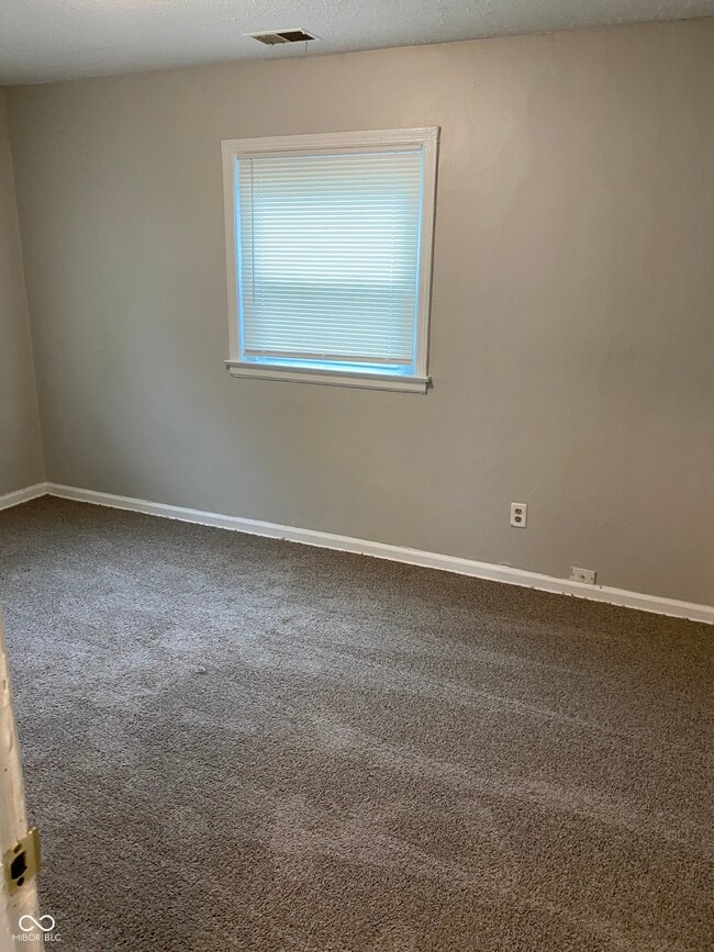 Building Photo - 2163 Admiral Dr