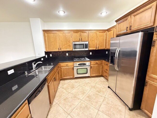 Building Photo - First Show: The first open showing is on 1/15 at 4PM. Please be prompt. We will be processing any...