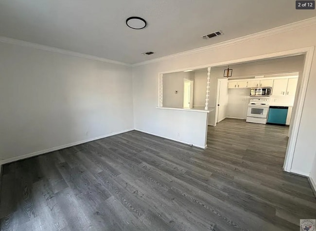 Building Photo - 828 Burma Rd