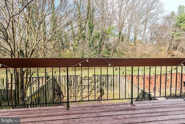 Building Photo - 1116 Soho Ct