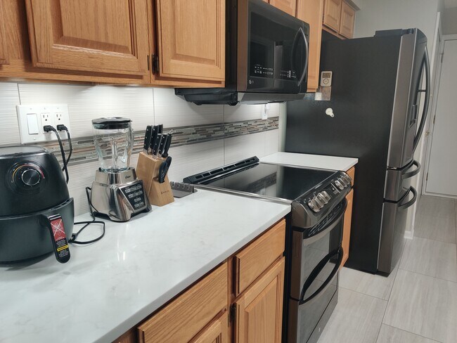 Building Photo - 1138 Fairways Blvd