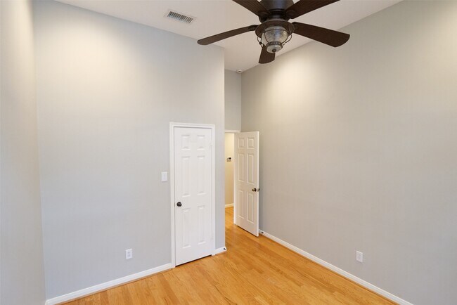 Building Photo - 1310 Westwick Forest Ln