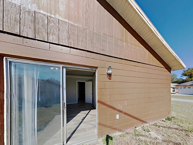 Building Photo - 7135 Edgewater Shores Ct
