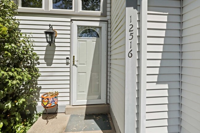 Building Photo - 12516 Fanleaf Ct