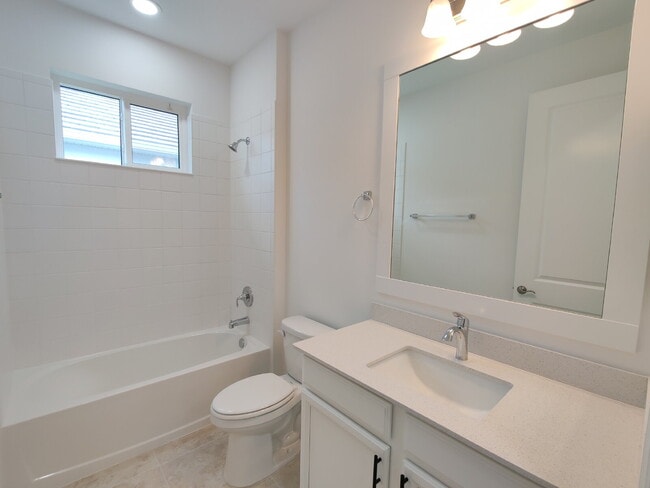 Building Photo - 8173 Sternway Rd