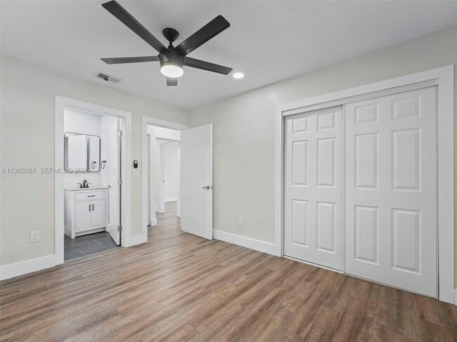 Building Photo - 3031 SW 64th Ave