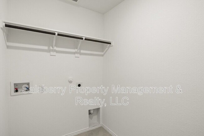 Building Photo - 11807 Marcellus Wy