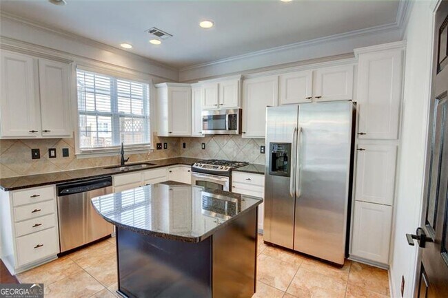 Building Photo - 2430 Natoma Ct SE