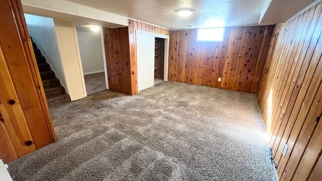 Building Photo - 2583-2585 S 700 E