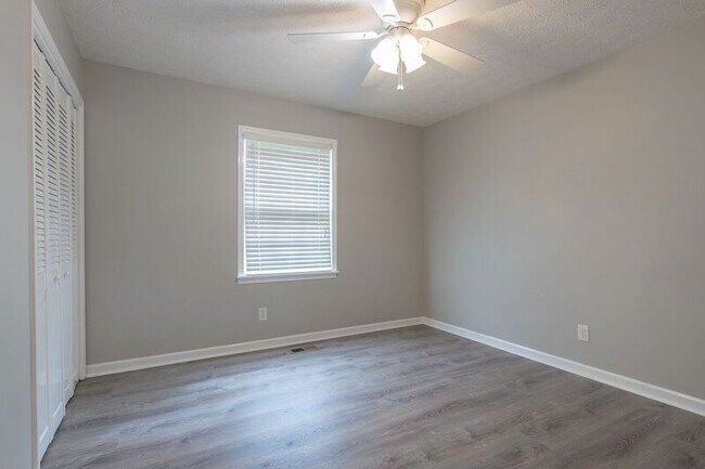 Building Photo - 1321 Crooked Creek Rd