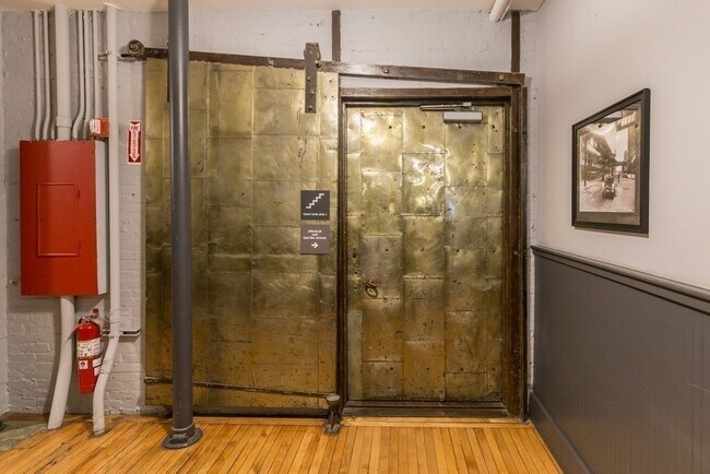 Building Photo - 717 Atlantic Ave