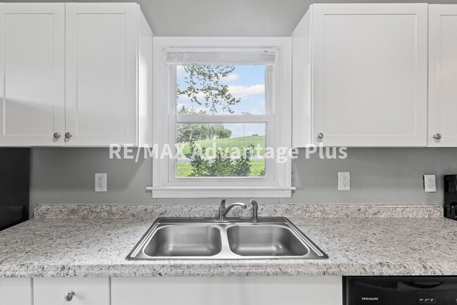 Building Photo - 2-Bedroom Home Walking Distance to Longwood University