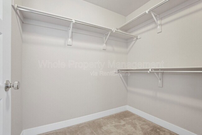 Building Photo - 5829 Beeler St