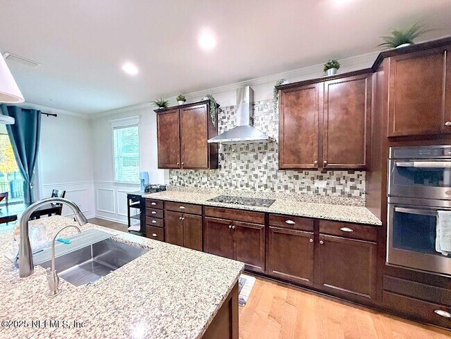 Building Photo - 102 Ann Scott Dr