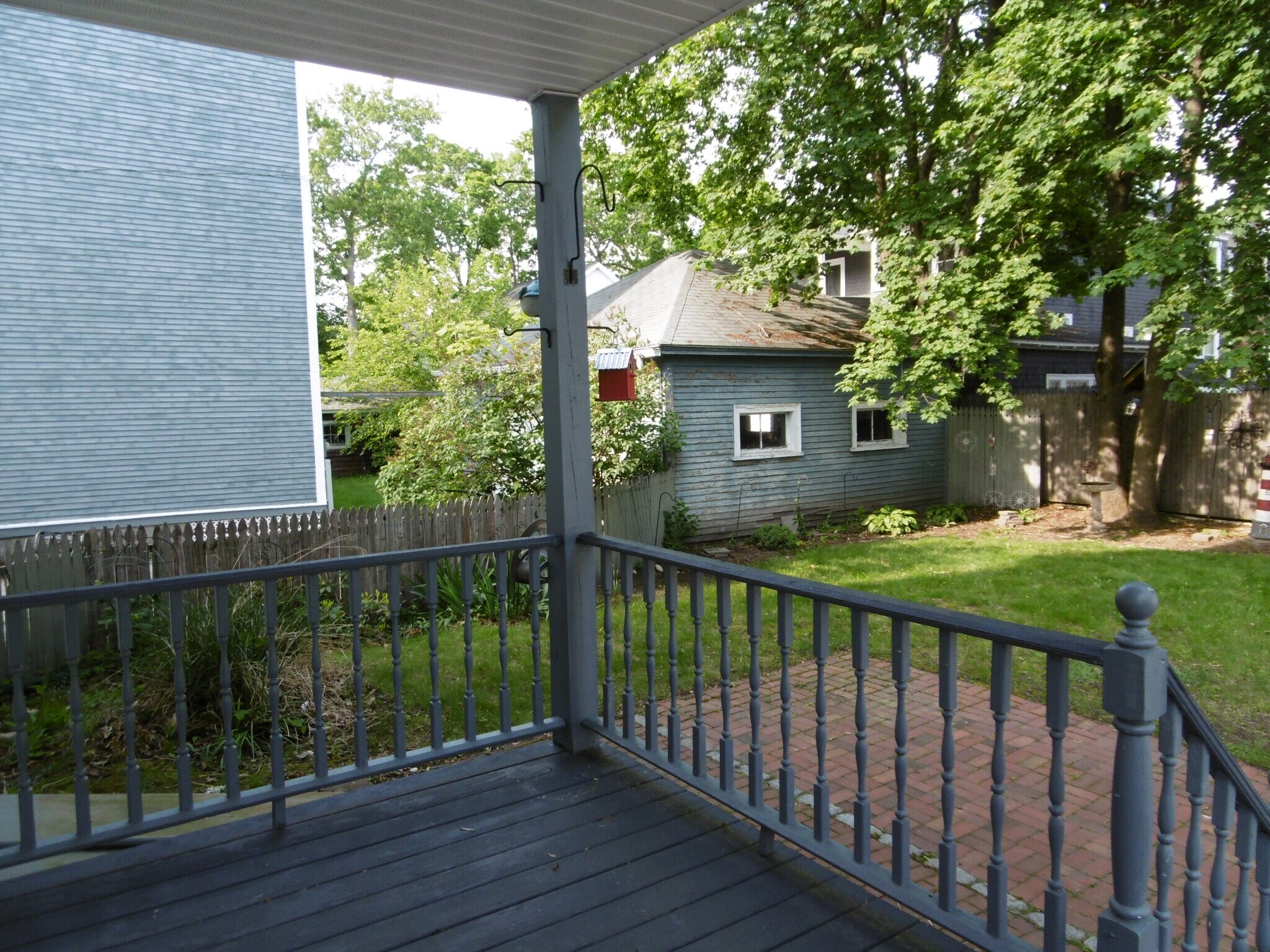 Building Photo - 263 Ash St