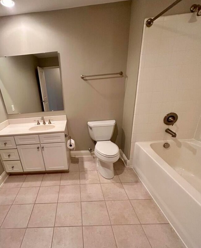 Building Photo - 721 Gov Morrison St