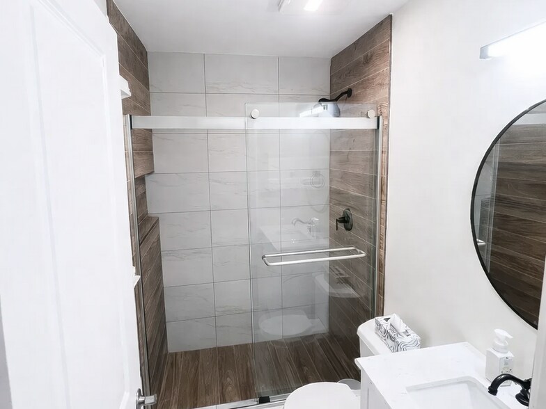 Building Photo - 2124 Zelda Dr NE