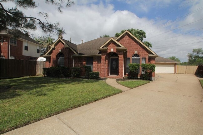 Building Photo - 3438 Brookwood Dr