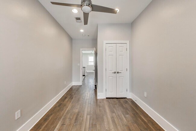 Building Photo - 1220 19th St NE