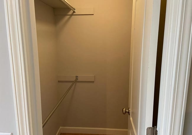 Building Photo - 3 BD/2.5 BA